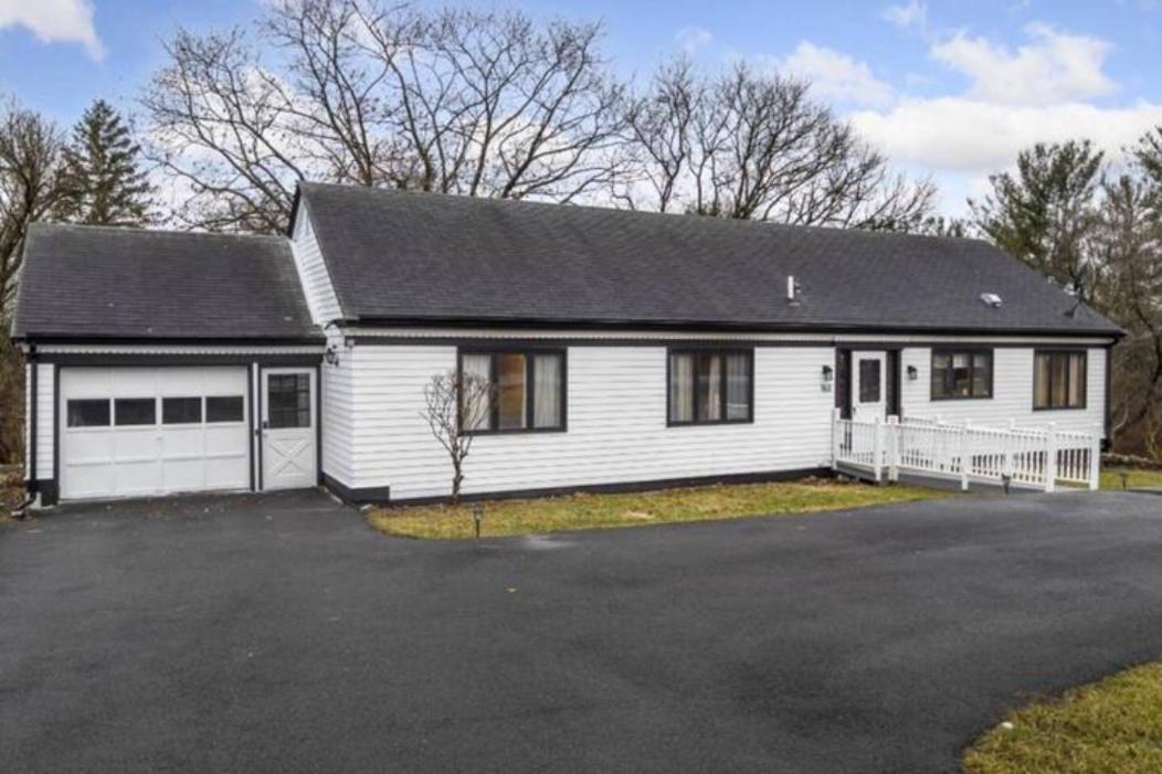 Cayuga Bungalow On Lake—Sleeps 13—Outdoor Firepit Lansing Exteriör bild