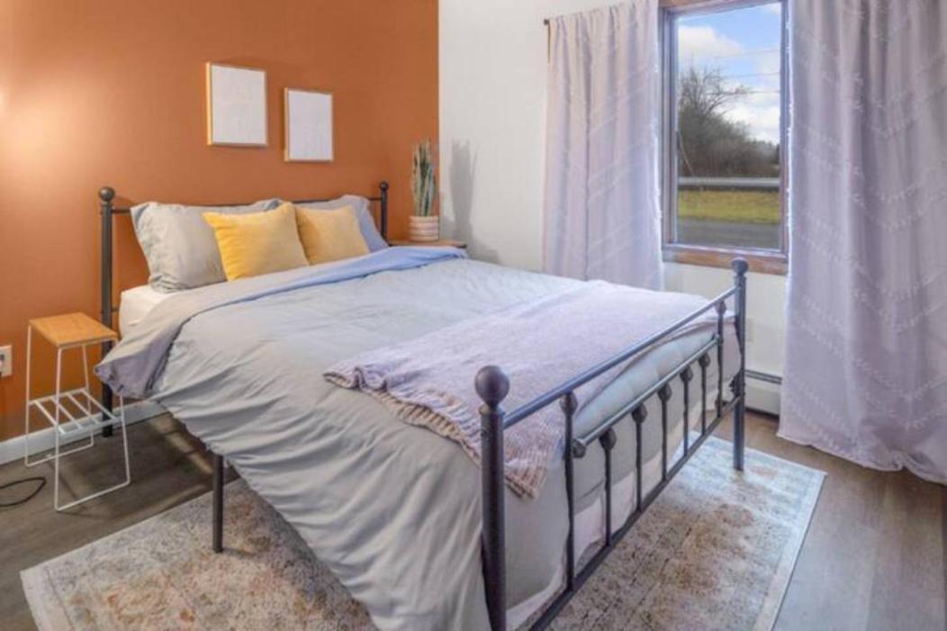 Cayuga Bungalow On Lake—Sleeps 13—Outdoor Firepit Lansing Exteriör bild