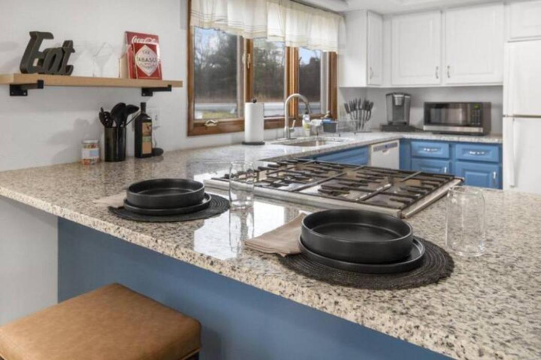 Cayuga Bungalow On Lake—Sleeps 13—Outdoor Firepit Lansing Exteriör bild